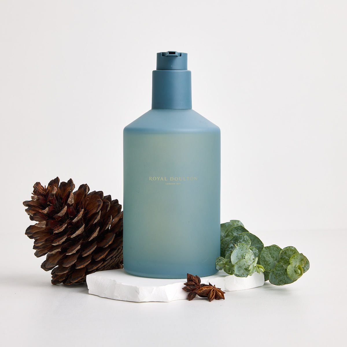 Royal Doulton Montclair Body Wash in Patchouli & Cypress